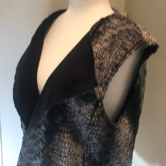 “FAUX FUR/SUEDE”  Reversible Ladies Vest . - Picture 9 of 12